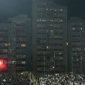 Hit u BiH: Gore stanovi, gori cela zgrada zbog utakmice s Italijom, zapalili baklje u sobama pored stadiona