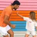 Novak, Tara i "Bangaranga" - ludi ples koji je oborio internet: Đoković i njegova ćerka u centru pažnje - ovo morate da…