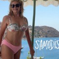 Kad se Suzana Mančić skine, ima šta da se vidi: Ovako izgleda telo voditeljke u 69. godini, svi joj kažu alal vera (foto)
