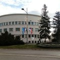 Skup podrške otpuštenim zaposlenima u pokrajinskim organima u sredu kod Banovine
