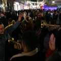 Doček Nove godine u Beogradu: U Knez Mihailovoj reka ljudi, nastupi na Trgu republike i Savskoj promenadi