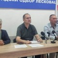 NPS: Tri gradska prevoznika u Leskovcu ukidaju linije, putnike izbacuju iz autobusa, a vlast ne reaguje