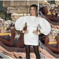 Jovana Pajić ogladnela pa navalila na hranu na plaži! Pevačica uživala sa bliskom prijateljicom Marijom Šerifović u Španiji…