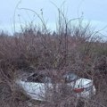 Stravični prizori kod Ljukova! Automobil nakon saobraćajke završio u šiblju, ovo se ne viđa često