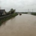 Због раста водостаја на снази мере одбране од поплава, после обилних падавина поједина домаћинства без струје