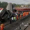 Nema više preživelih u olupinama dva voza na istoku Indije: Najmanje 288 ljudi izgubilo život, 900 povređeno