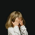 Šta se dešava u glavi deteta kada dobije batine: Objašnjenje psihologa zaledilo roditelje