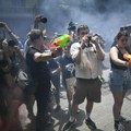 Pištoljima na vodu protiv masovnog turizma Neobičan protest u Španiji: "Došlo je vreme kada mi je svega dosta"