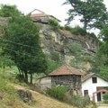 Muškarac pokušao da zapali jedan od najstarijih manastira u Srbiji: Nije mu prvi put, ranije vandalizovao ikone