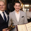 "Novosti" dobitnik "Zlatne ptice": Savez estradno-muzičkih umetnika Srbije dodelio našoj kompaniji prestižno priznanje (foto)…