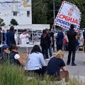 Studenti i SNS aktivisti na Slaviji, prisutna policija