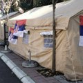 Sada postavili i šatore: Više od pet meseci zaposleni u opštini Zvečan protestuju na ulici