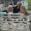 Evakuisane bebe iz bolnice Al Šifa