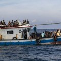 Italijanska obalska straža spasila 138 migranata sa broda kod Lampeduze