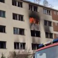 Požar u Bačkoj Palanci: Objekat u plamenu, vatrogasci se bore sa vatrenom stihijom (video)