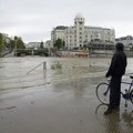 Fon der Lajden posetila poplavljena područja, obećala milijarde evra pomoći