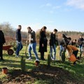 Studenti PMF-a posadili čemprese i tuje u Botaničkoj bašti (FOTO)