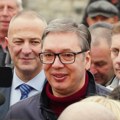 U Donjem Milanovcu Vučić obilazi turističko domaćinstvo "Zeleni zaliv"