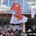 Maskirani muškarci nasilno izbacili studente u blokadi sa novopazarskog univerziteta