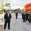 Ovo je ćerka Kim Džong Una, prvi put napustila Severnu Koreju: Favorit za sledećeg vođu, evo kako izgleda