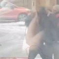 Brutalna tuča na stanici u Beogradu: Muškarci se šutirali i udarali pesnicama (video)