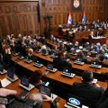 Nastavljena sednica Skupštine, poslanici postavljaju pitanja ministrima