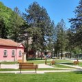 Smeštaj u srpskoj banji 10 €, a zbog lekovitih voda traži se i mesto više: Spisak bolesti koje leči je dugačak