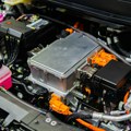 Da li sme da se pere motor električnog automobila?