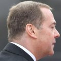 Medvedev poslao upozorenje svetu: "Pretnja globalnog rata drastično raste"