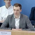 Nemačka vlada potvrdila da plaća Vučićevog savetnIKA