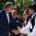 Vučić najavio ogromna ulaganja: "Uradićemo prugu Sombor-Vrbas vrednu 311 miliona"; 20 miliona za bolnicu