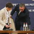 Aleksandar Vučić predao dužnost Ani Brnabić
