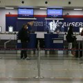 Kupili kartu, ali nema mesta u avionu, Er Srbija tvrdi da je to posledica odlaganja letova prethodnog dana