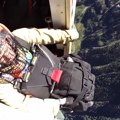 Ko su "smoukdžampersi" koji iz aviona skaču direktno u vatrenu stihiju (VIDEO)