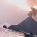 "Sveti ilija napada gvatemalu!" Grom zveknuo u vulkan, izgledalo je kao Teslina radionica - nebo se zasijalo! Svima vilice…