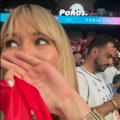 (Video): Devojka Filipa Petruševa u suzama: Nakon pobede naših košarkaša se slomila, sve vreme držala zastavu: "Ponos"