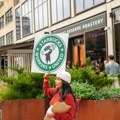 Štrajk zaposlenih u Starbaksu proširio se na devet saveznih američkih država