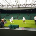 FOTO Novak i Alkaraz izašli na teren Vimbldona: Španac ne može da prestane da se smeje zbog šala Đokovića