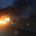 Heroj Konstantin spasao tri devojke iz zapaljenog auta kod Ražnja, pa nestao: „Pomozite da nađemo našeg spasioca“