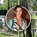 Elena Karić proširila vilu u šumi: Podigla i duplu ogradu, ima baštu i pomoćne objekte: Evo koga smo zatekli na placu na…