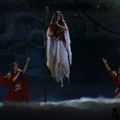 Internet gori: Da li je Evrovizija upravo "pozvala Isusa" na scenu? Nastup Hrvatica izazvao haos FOTO/VIDEO