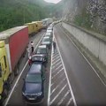 Vučić: Zamoliću državne organe Srbije da više ne zabranjuju ulazak u zemlju državljanima Crne Gore
