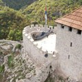 Traži se najlepše dvorište: Prijavite se ako imate cveće i drveće za ponos na balkonu ili ispred kuće