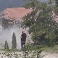 (Video) Srušen motel "Jezero" na Gazivodama! Sudski postupak u toku, oglasila se Kancelarija za KiM: "Kurtijeva politika je…