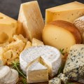 Pljušte prijave zbog sira na pijaci! Oprez pri kupovini štedi novac i čuva zdravlje: Evo kako prepoznati ispravne namirnice