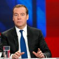Medvedev provocira Ukrajince: Predaja bi otvorila put ka miru, ali Vašington i Kijev to ne žele