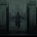 "Пад куће Ашерових" стигао на нетфликс: Ево шта кажу критичари о екранизацији дела Едгара Алана Поа (видео)