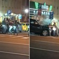 Brutalna tuča u centru Beograda! U haos nasred ulice uletela i žena, jedan muškarac koristio štanglu (video)