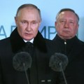 Putin dozvolio da se podignu zastave na tri nova vojna broda