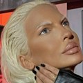 Nemojte da vas deca vide dok plačete: Jelena Karleuša uputila savet majkama